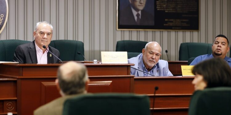 Presidente de la Cámara de Representantes se opone a extender la quema de carbón hasta el 2035