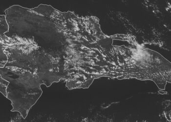 Condiciones mayormente soleadas y oleaje peligroso en ambas costas