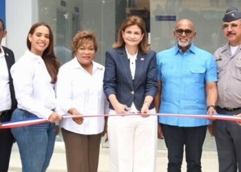 Gobierno inaugura destacamento policial en Las Cinco Esquinas de Guaricanos