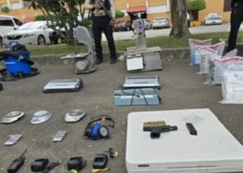 DNCD Y MP desmantelan centro de empaque y distribución de drogas