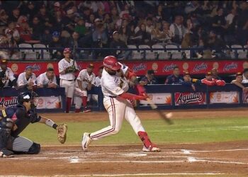 Venezuela arrolla a Japón -con no-hitter- y avanza a semifinales de la SC