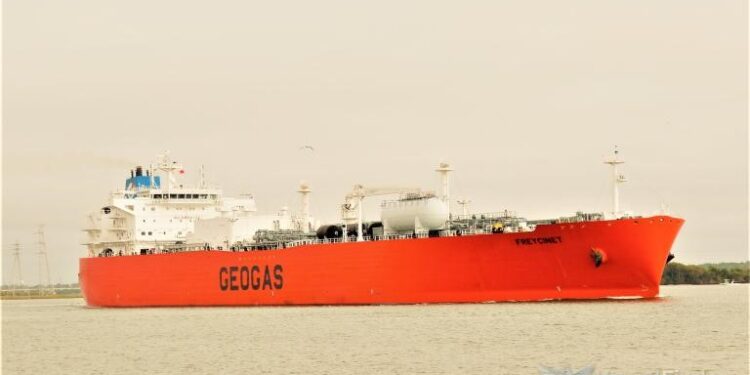 Llega un buque con capacidad de más de 26 millones de galones de GLP