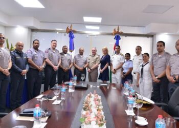 Director de la Policía recibe al director del Colegio Interamericano de Defensa