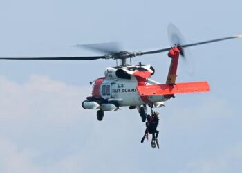 Guardia Costera evacua a un buceador en aguas del Océano Atlántico al norte de la República Dominicana
