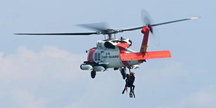 Guardia Costera evacua a un buceador en aguas del Océano Atlántico al norte de la República Dominicana