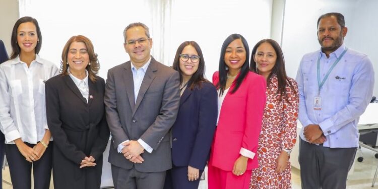 JCE y el Centro de Atención Integral para la Discapacidad coordinan acuerdo