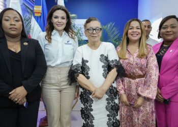 Procuradora inaugura dos locales de unidades de atención integral a víctimas de violencia