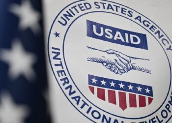 Musk: USAID financió la investigación de armas biológicas, incluido el covid-19