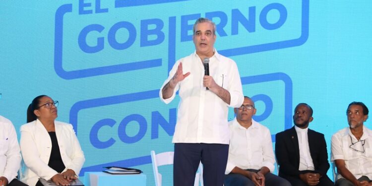 Presidente Abinader fortalece inclusión social en Pedro Brand