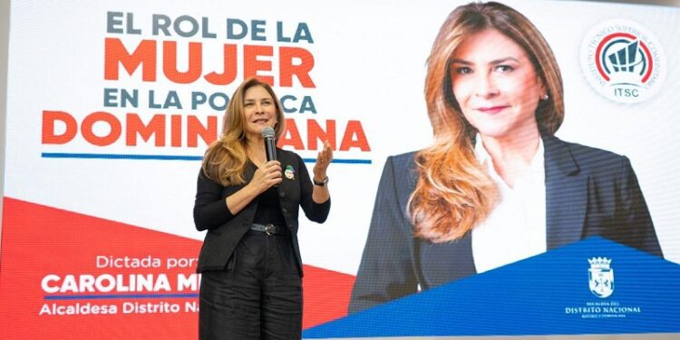 Carolina Mejía: la política es para mujeres valientes y aguerridas