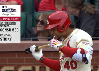 ¿Por qué Willson Contreras se puso cinta adhesiva en la boca durante un turno?