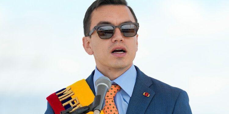 La cifra que pagó Ecuador a ‘lobby’ de EE.UU. en busca de cita entre Noboa y Trump