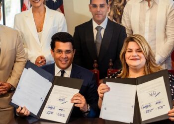 Puerto Rico y RD firman acuerdo para impulsar el turismo multidestino
