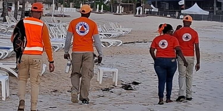 Defensa Civil integra Unidad Canina a la búsqueda de joven india desaparecida en Punta Cana