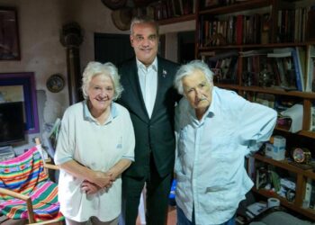 Presidente Abinader concluye estadía en Uruguay con visita a Pepe Mujica