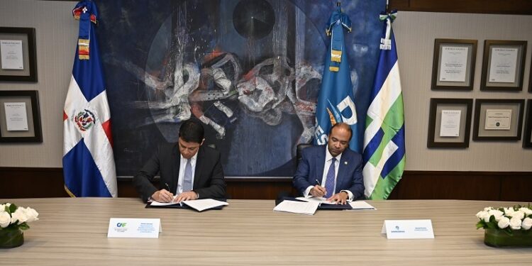 CAF y Banreservas firman línea de crédito por USD50 millones
