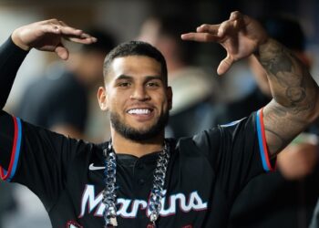 ¿Llegó a Miami «el mejor bateador del planeta»? Ramírez continúa su TÓRRIDO inicio