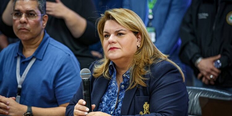 Insatisfecha la gobernadora González Colón con excusas de LUMA Energy