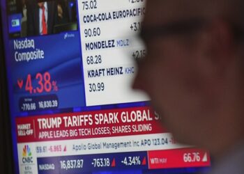 «Son algo hermoso»: Trump respalda sus aranceles mientras el colapso del mercado se agrava