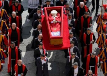 El féretro del Papa Francisco ya se encuentra en la Basílica vaticana