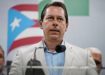 P. Rico-Dalmau Ramírez critica l “desgobierno de baile, botella y baraja” de Jenniffer González en víspera de sus 100 días