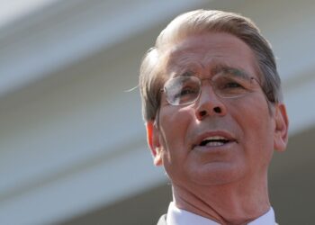 EE.UU. amenaza a Irán en un ámbito estratégico