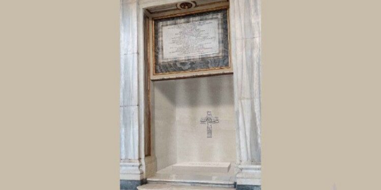 Su tumba será de mármol de Liguria: la tierra de sus abuelos