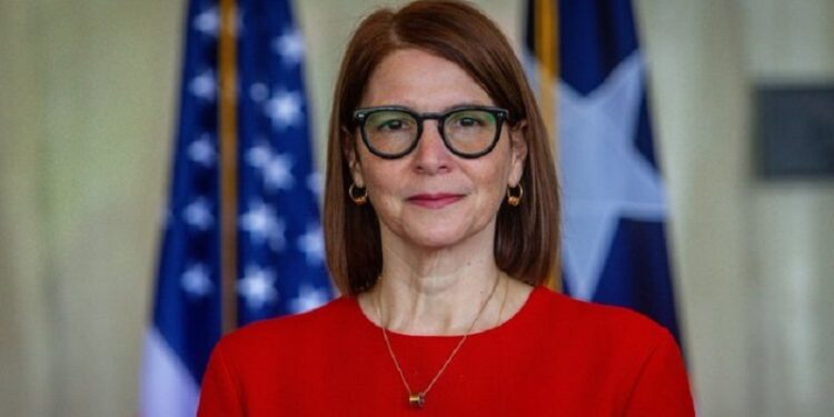 Designada secretaria de Estado pide a la gobernadora retirar su nombramiento