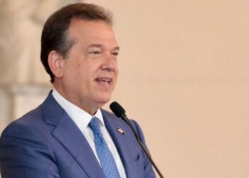 Bisonó insta a evaluar medidas arancelarias EEUU antes de fijar posición