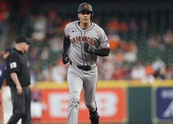 Flores y Ramos con logros al estilo de Willie Mays y Felipe Rojas Alou