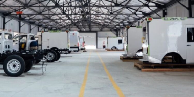 El presidente Abinader crea la empresa Industria Militar Dominicana