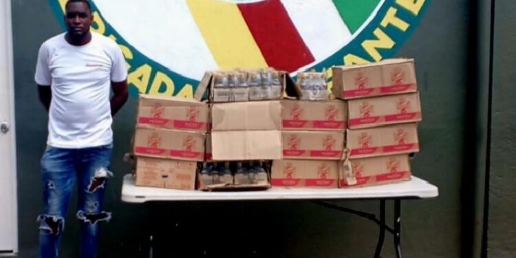Ocupan contrabando de 672 de botellas de ron en San Juan de la Maguana