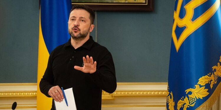 Zelenski amenaza a los líderes mundiales que visitarán Moscú el Día de la Victoria