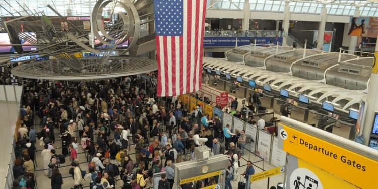 ¿Buscas aplicar a una visa para EE.UU.? Cuidado con lo que publicas en redes sociales