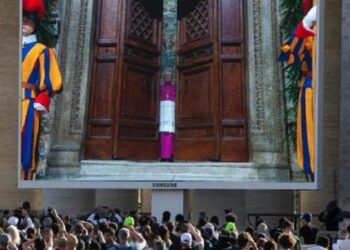 «Extra Omnes». Cardenales en la Capilla Sixtina, comienza el Cónclave