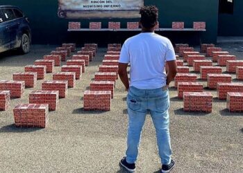 Hombre es detenido con contrabando de 368,000 cigarrillos en Valverde