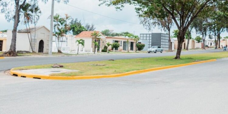 Alcaldía del DN reacondiciona principales cementerios capitaleños previo al Día de las Madres