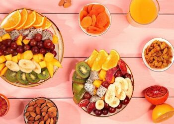 La fruta de oro que aporta vitamina C y colágeno fortaleciendo articulaciones y huesos