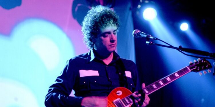 Demuelen una casa donde vivía el cantante Gustavo Cerati y se topan con un macabro hallazgo