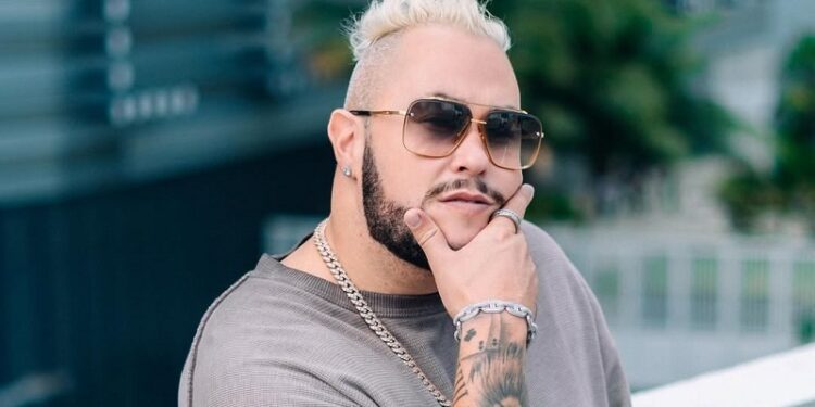 Jay Music lanza su nuevo sencillo «Ella Baila Sola»