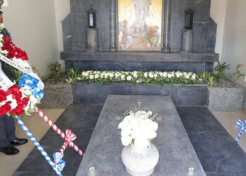 JCE remoza panteón de familias Woss y Gil, primer presidente del órgano electoral