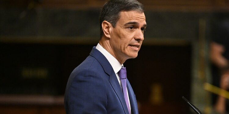 Apagón, caos ferroviario y fallo telefónico: la mala hora que asedia a Pedro Sánchez