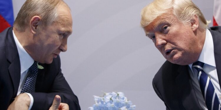 Trump y Putin hablan por teléfono sobre Ucrania