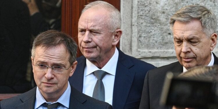 Rusia quiere alcanzar una paz duradera en Ucrania, dice el jefe de la delegación de Moscú