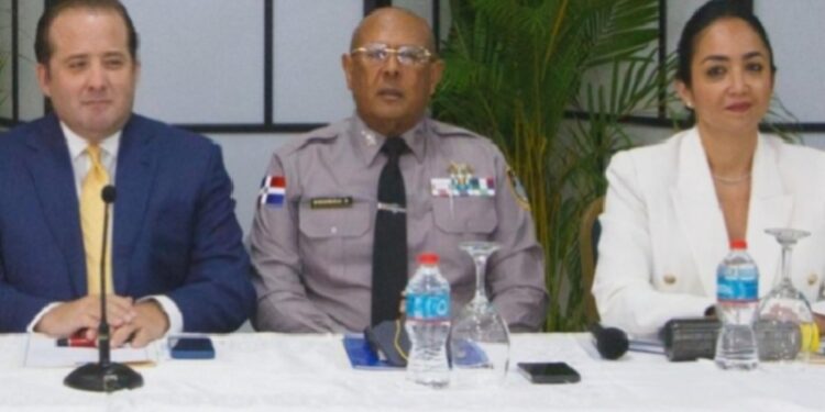 Ministros de la Presidencia y de Interior encabezan reunión de seguimiento al Plan de Seguridad Ciudadana