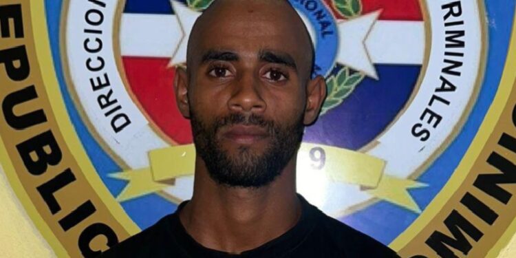 Se entrega “Pichicuca”, implicado en la muerte de oficial del DINTEL en Elías Piña