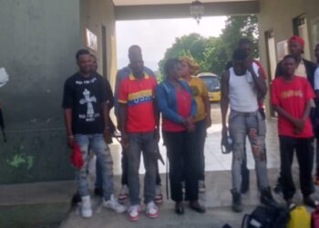 Ejército detiene 38 haitianos en Loma de Cabrera y Azua