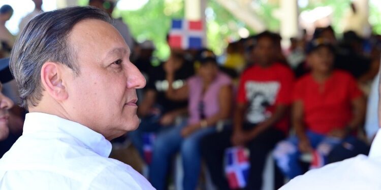 Abel Martínez opina el salario de dominicanos solo alcanza para sobrevivir con carencias