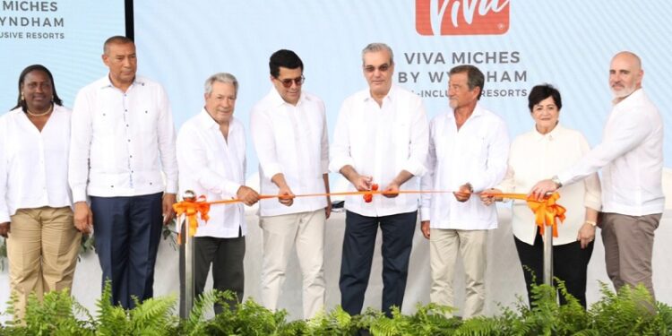 Presidente Abinader asegura Miches avanza como polo turístico y motor de desarrollo económico