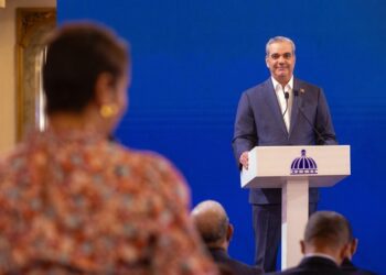 Abinader presenta los reconocimientos, reuniones y acuerdos durante su viaje a Francia, Suiza y Brasil